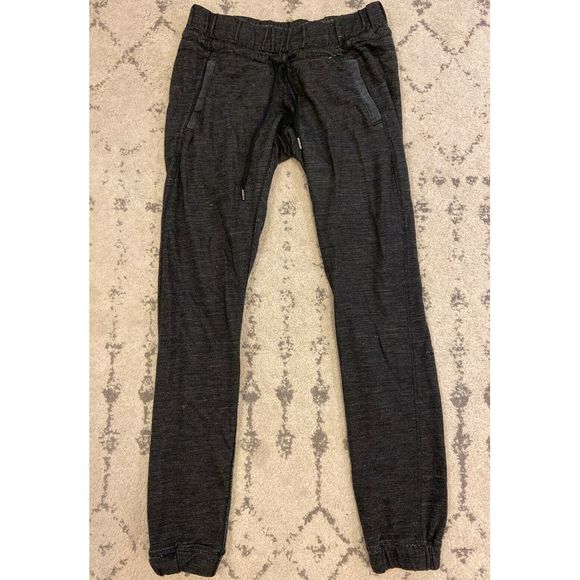 Lululemon Pants - Lululemon Low Rise Knit Joggers
